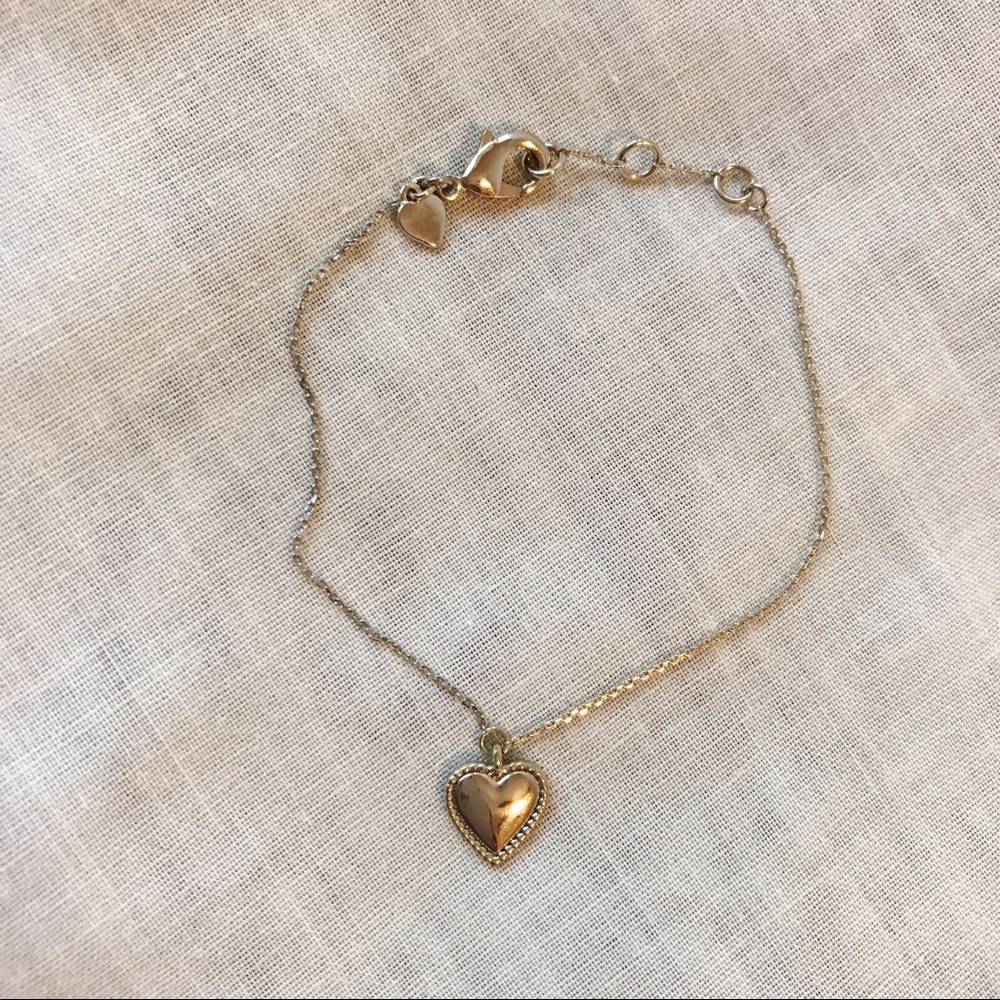 DAINTY SILVER HEART CHARM BRACELET